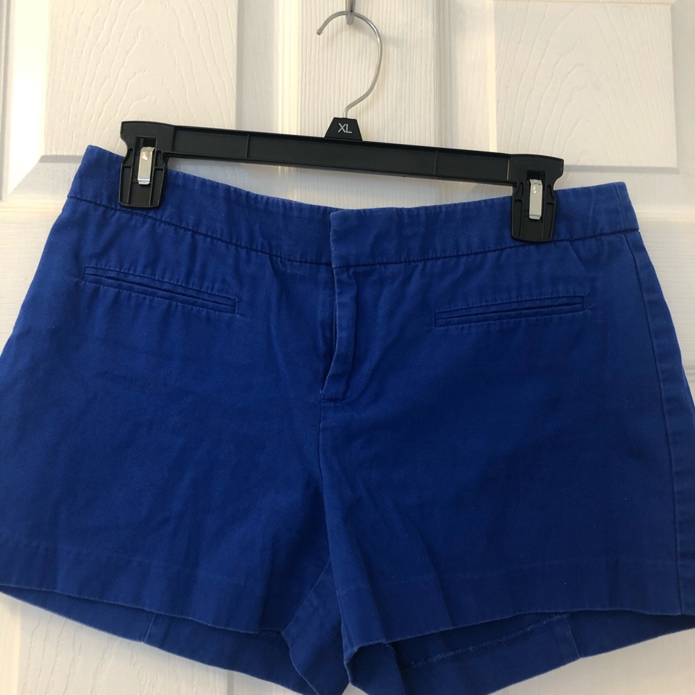 Woman’s Gap Navy Blue Shorts - SZ 2